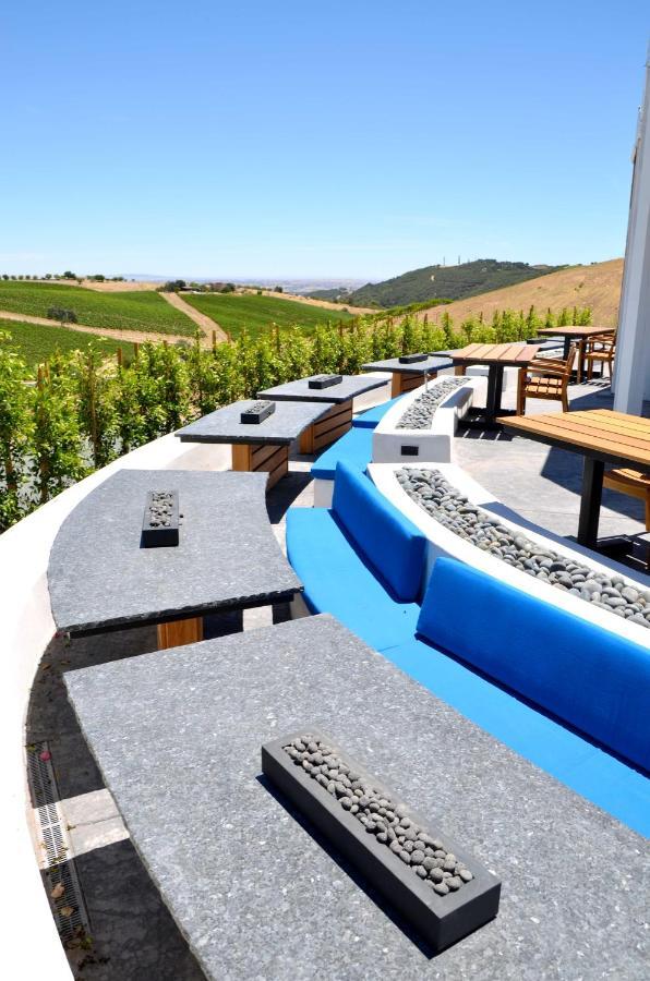 Sirena Vineyard Resort ปาโซโรเบิลส์ ภายนอก รูปภาพ