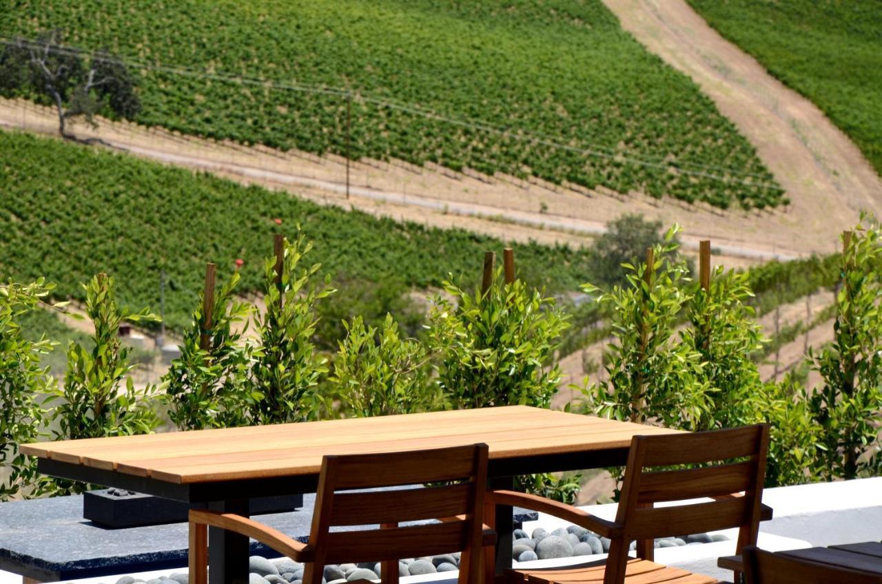 Sirena Vineyard Resort ปาโซโรเบิลส์ ภายนอก รูปภาพ
